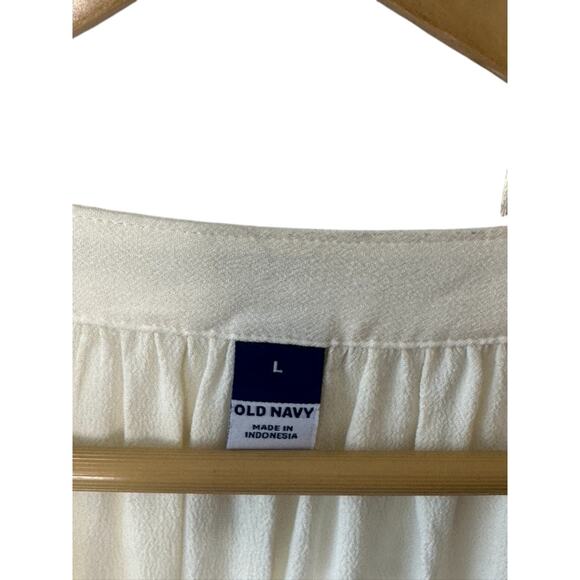 Old Navy Ivory V Neck Button-Up Long Sleeve Blouse Women's Large New - Picture 4 of 6